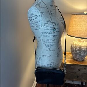 🖤 EUC Michael Kors Crossbody Bag